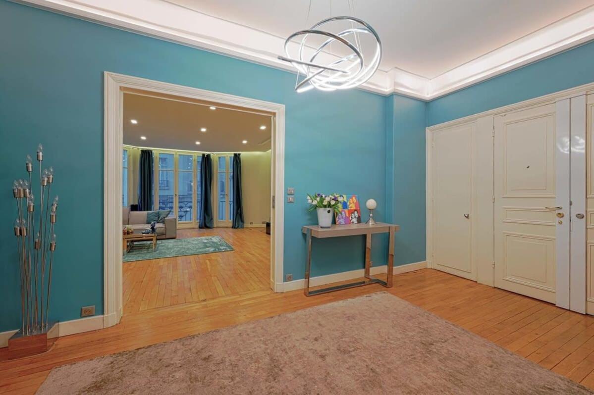 Magnifique Situe Dans Le 16eme Apartment Paris